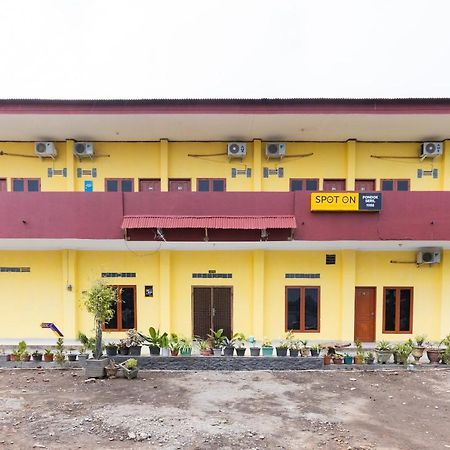 Spot On Oyo 1988 Pondok Seril Syariah Makasar Exteriér fotografie